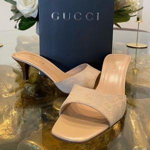 GUCCI Vintage Monogram Heels